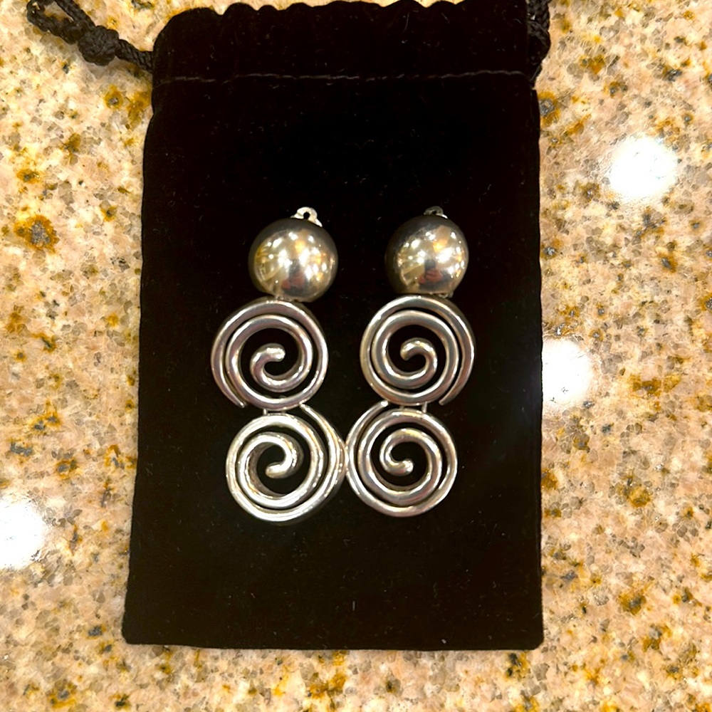 RARE❣️VINTAGE STEVE VAUBEL SIGNED STERLING SILVER DOUBLE SWIRL CLIP ON EARRINGS
